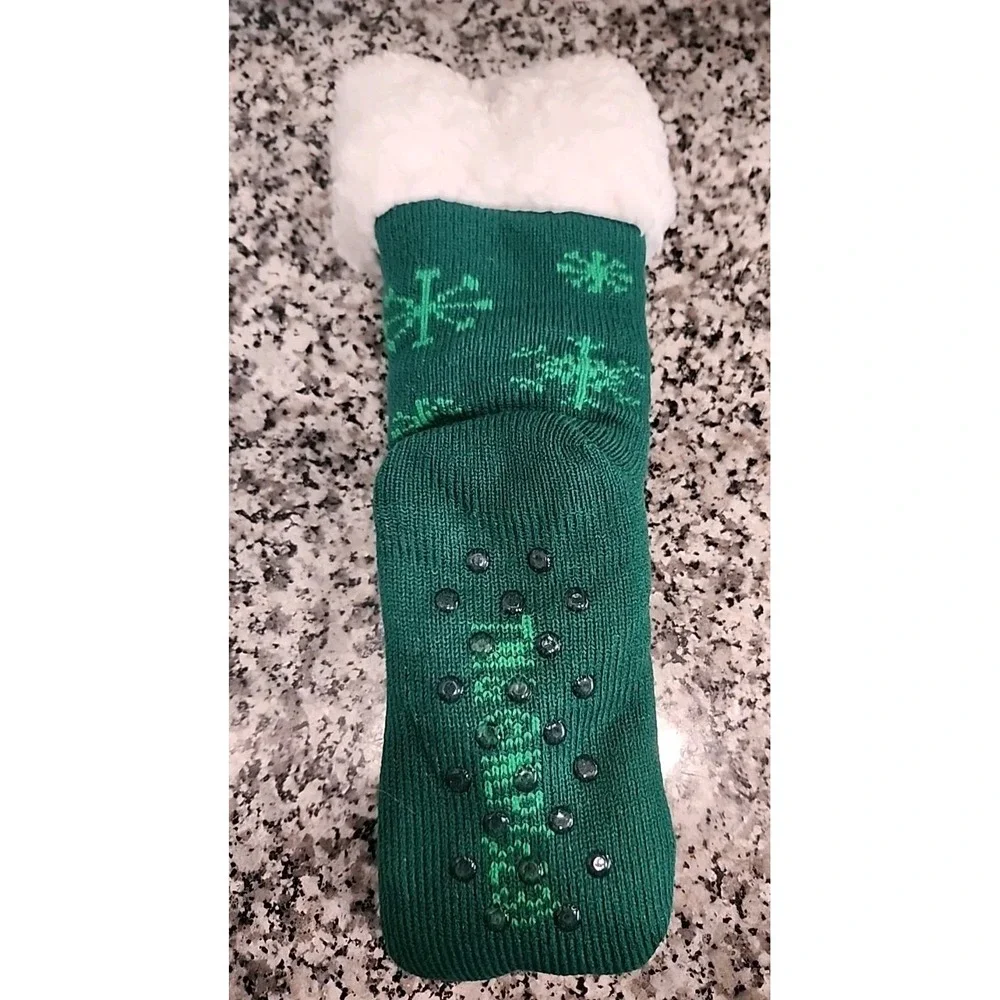 NEW Buddy The Elf Faux Sherpa Lined Soft Non-Slip Green Women's‎ Slipper Socks